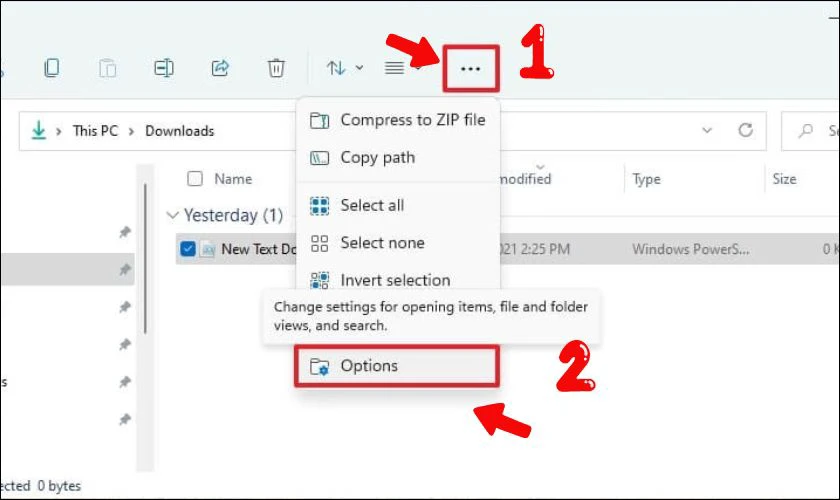 Nhấn vào dấu 3 chấm (menu See more) và chọn mục Options để ẩn ổ đĩa Win 11